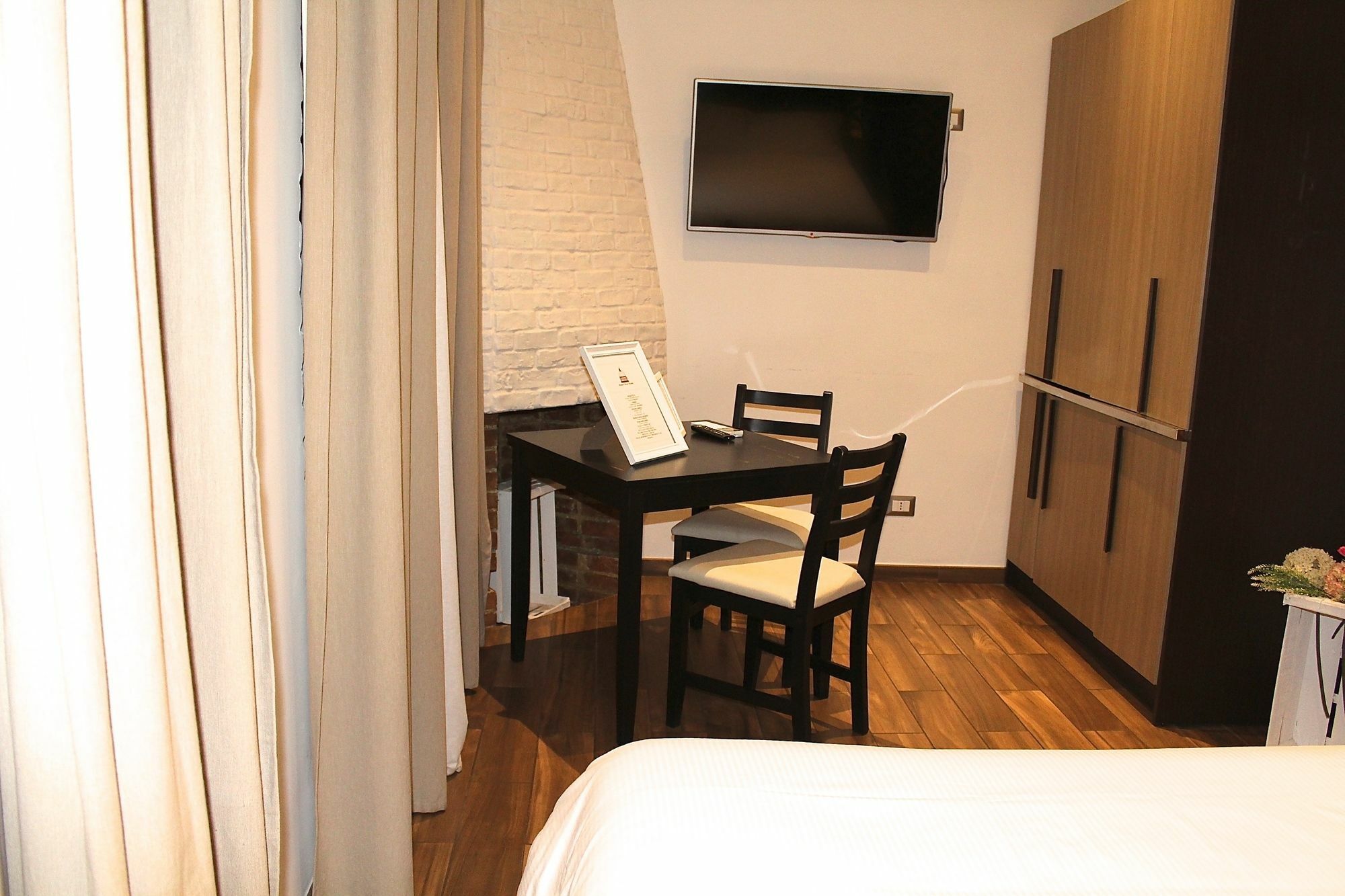 Roman Royal Rooms Exterior photo